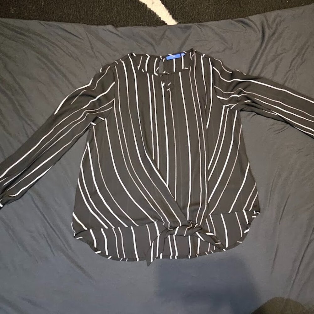 Apt. 9 Black & White Striped Front Tie Blouse - L